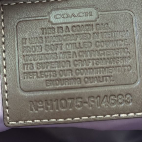 Coach Penelope dark brown leather shoulder bag with scarf, EUC - Picture 5 of 11